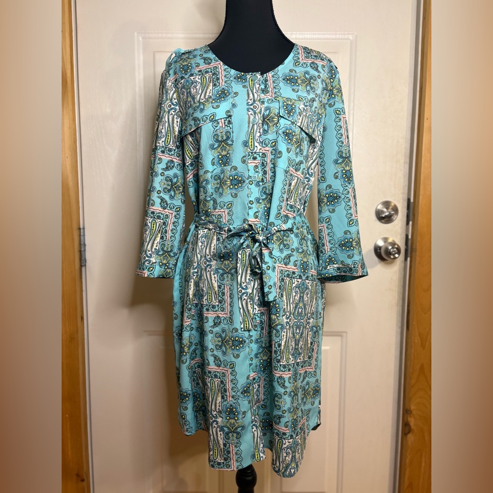 Victoria's Secret Paisley, print shirt Dress w/ matching fabric belt tie. Size M